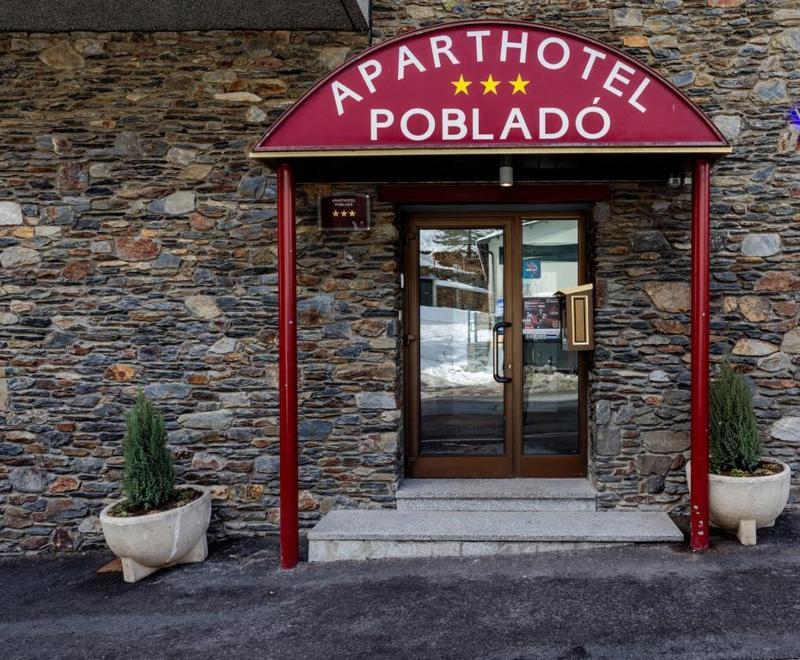 Aparthotel Poblado Arinsal Buitenkant foto